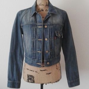 Levi’s Trucker Cropped Distressed Denim Jacket Size S